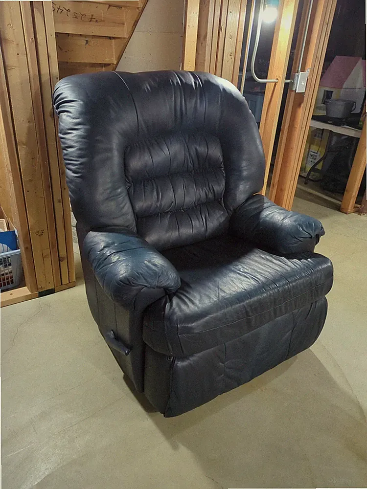 Lane Furniture Bespoke Blue Leather Reclining Armchair Exceptional Quality